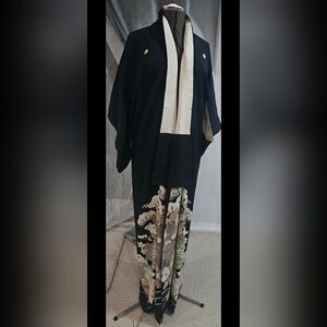 Elegant Black and Cream Flowers/Women's SILK KIMONO FROM JAPAN